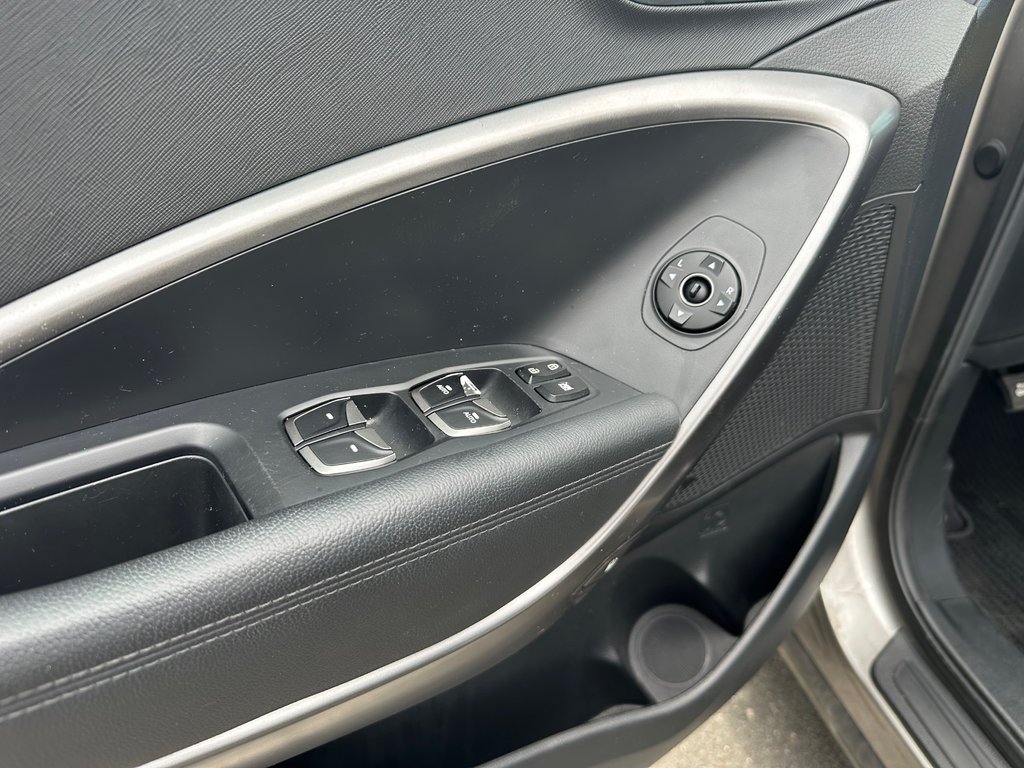 2017 Hyundai Santa Fe Sport LUXURY | SunRoof | Cam | USB | Bluetooth | Cruise in Saint John, New Brunswick - 11 - w1024h768px