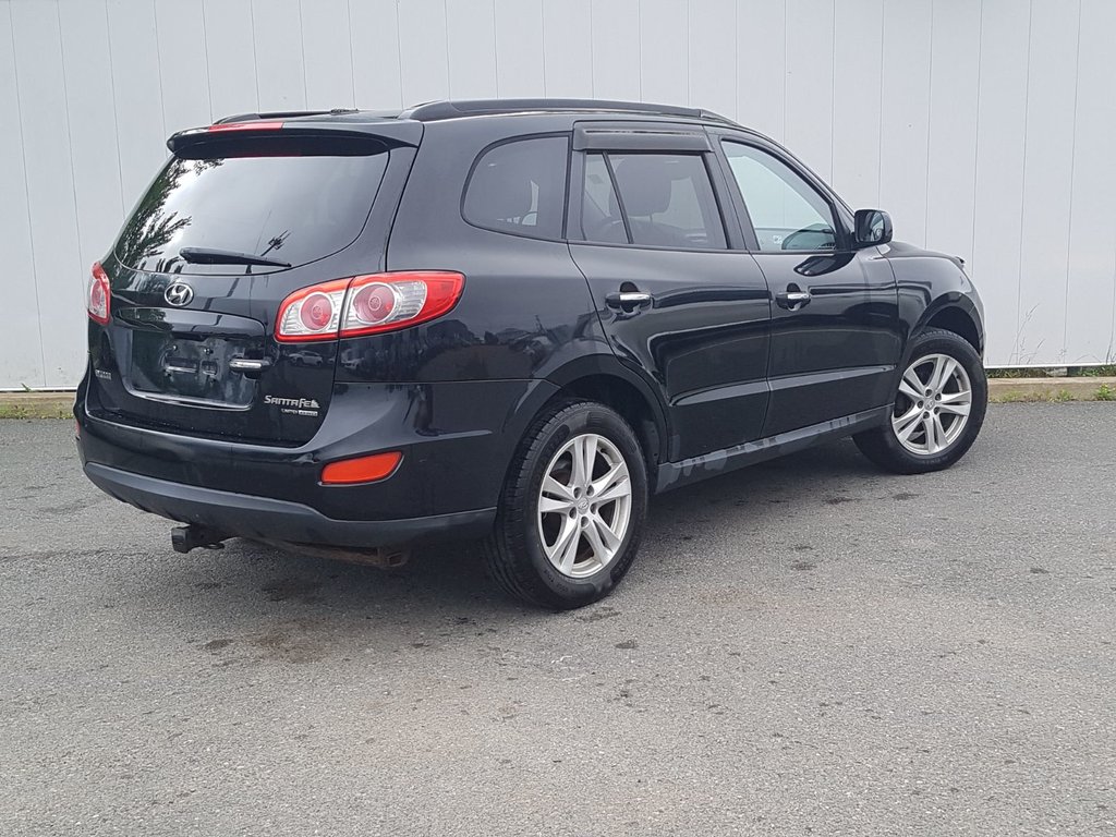 2010 Hyundai Santa Fe in Antigonish, Nova Scotia - 3 - w1024h768px
