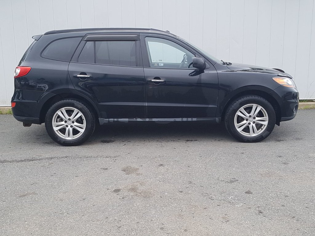 2010 Hyundai Santa Fe in Antigonish, Nova Scotia - 2 - w1024h768px