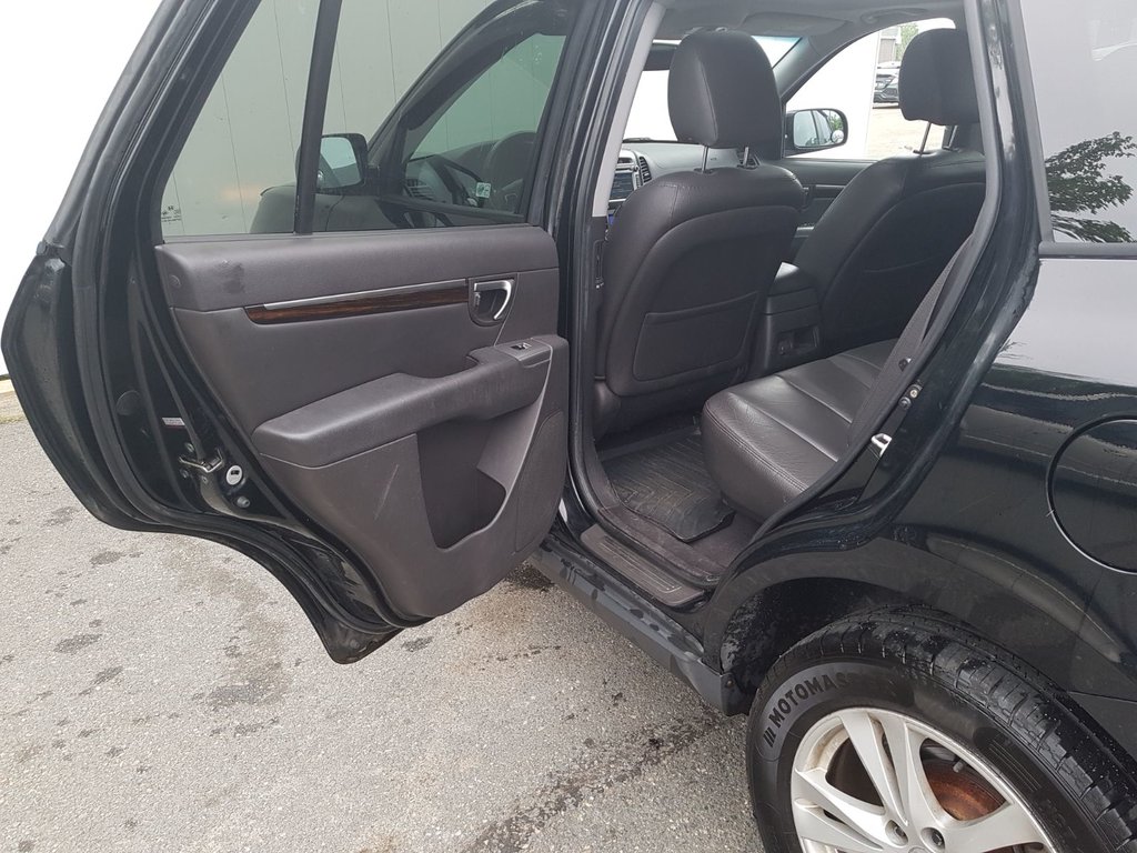 2010 Hyundai Santa Fe in Antigonish, Nova Scotia - 29 - w1024h768px