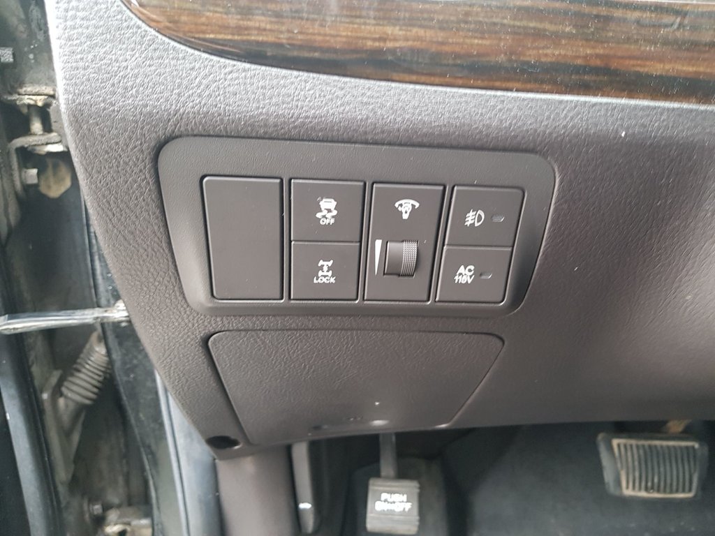 2010 Hyundai Santa Fe in Antigonish, Nova Scotia - 14 - w1024h768px