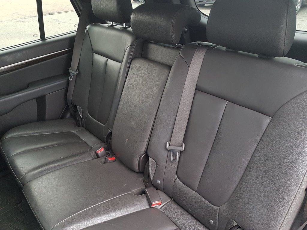 2010 Hyundai Santa Fe in Antigonish, Nova Scotia - 31 - w1024h768px