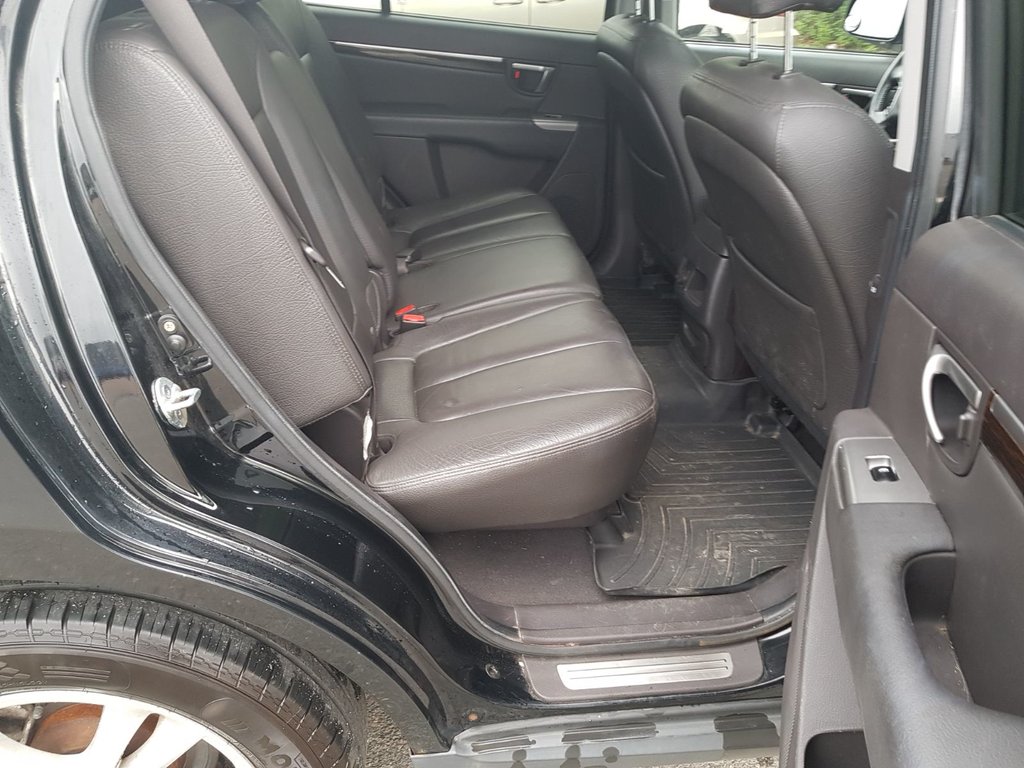 2010 Hyundai Santa Fe in Antigonish, Nova Scotia - 36 - w1024h768px