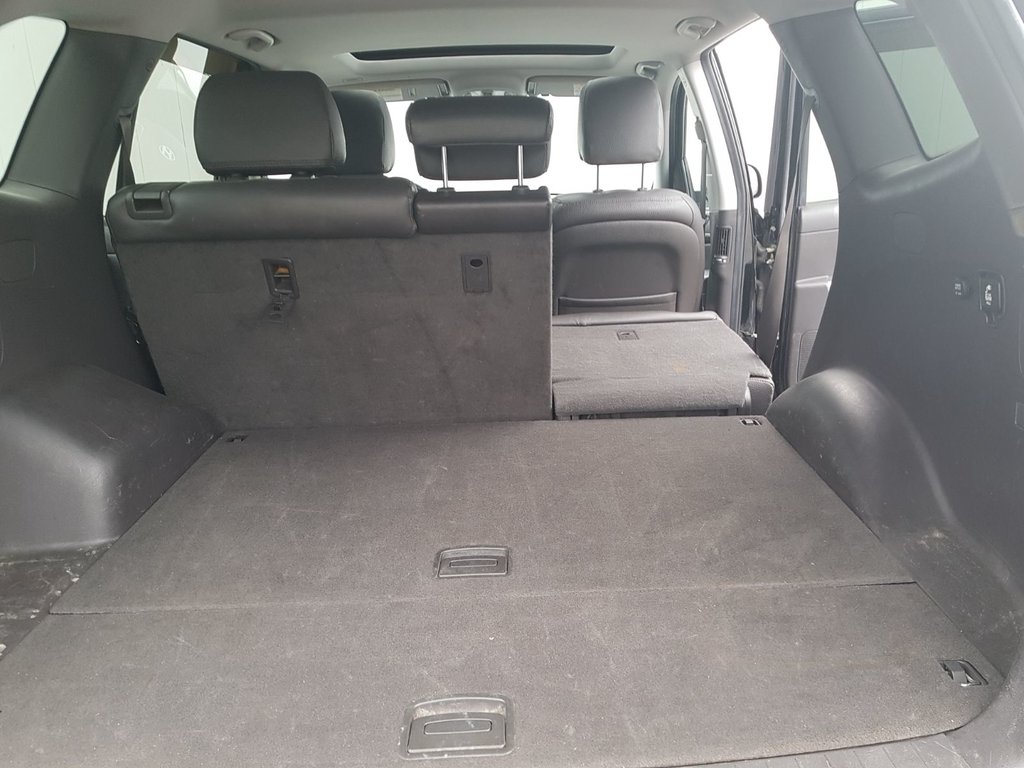 2010 Hyundai Santa Fe in Antigonish, Nova Scotia - 52 - w1024h768px