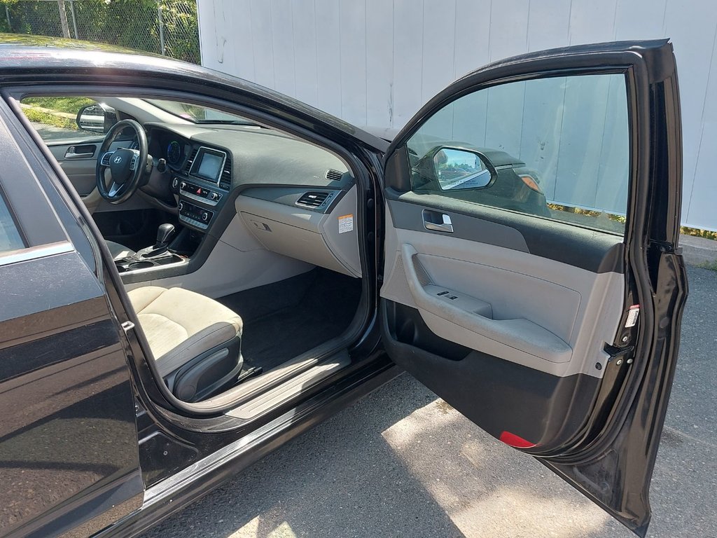 2019 Hyundai Sonata Hybrid Preferred | Cam | USB | HtdSeat | Warranty to 2027 in Saint John, New Brunswick - 39 - w1024h768px