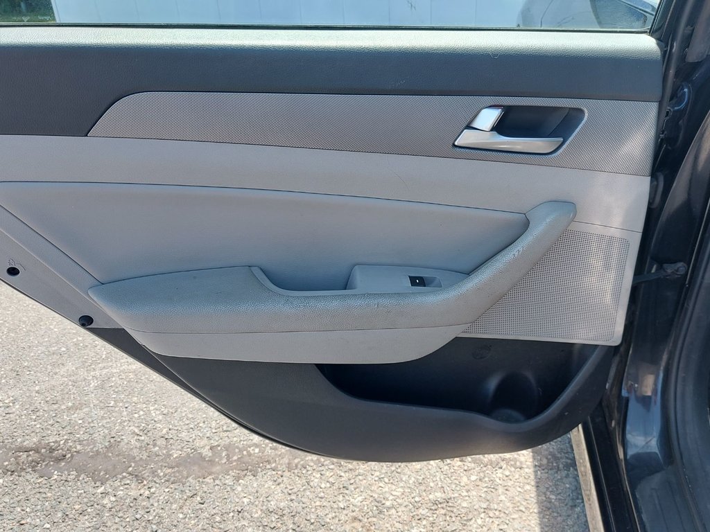 2019 Hyundai Sonata Hybrid Preferred | Cam | USB | HtdSeat | Warranty to 2027 in Saint John, New Brunswick - 32 - w1024h768px
