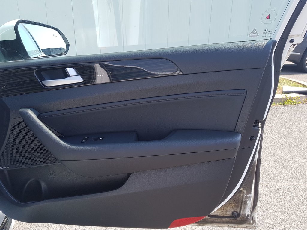 2016 Hyundai Sonata 2.4L Limited | Leather | HtdSeats | Roof | Keyless in Saint John, New Brunswick - 45 - w1024h768px