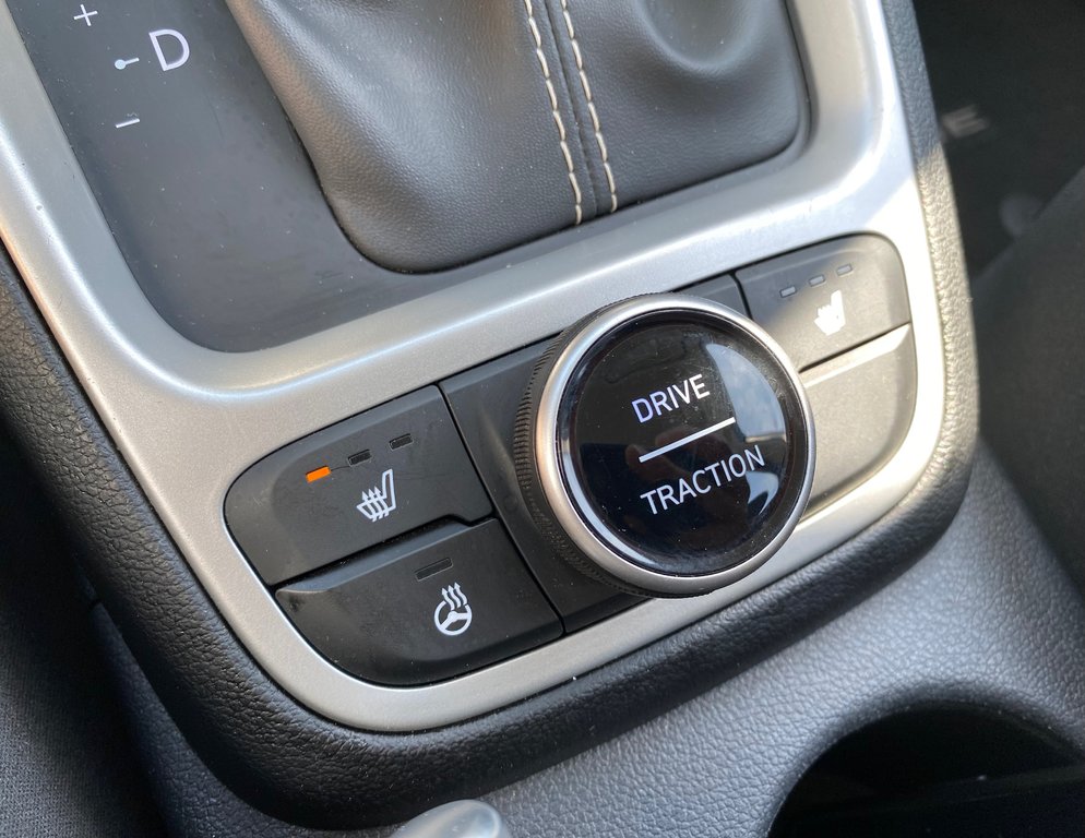 Hyundai Venue Preferred | Cam | USB | HtdSeat | Warranty to 2028 2023 à Saint John, Nouveau-Brunswick - 42 - w1024h768px