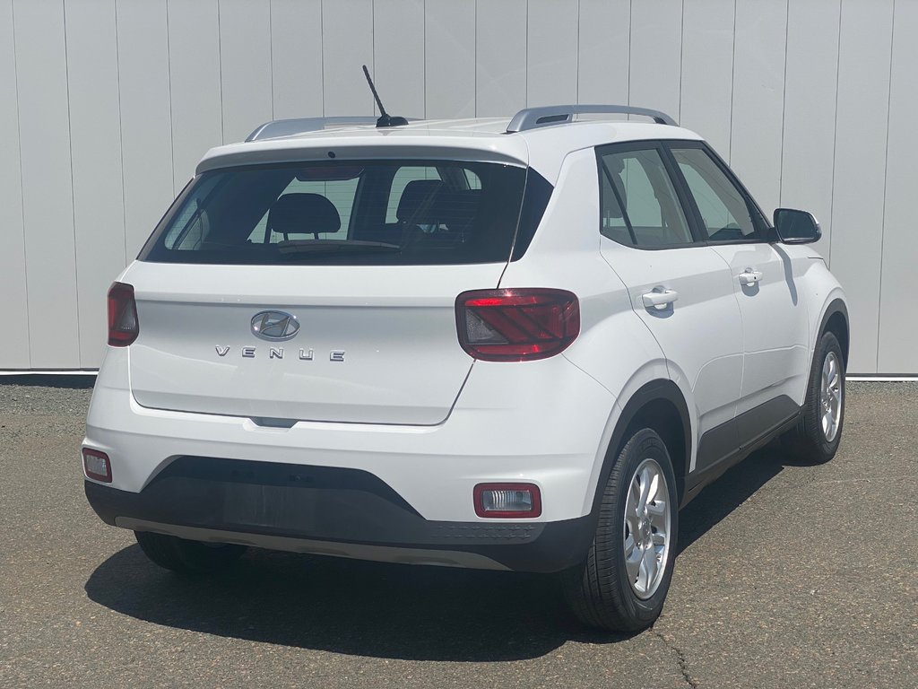 Hyundai Venue Preferred | Cam | USB | HtdSeat | Warranty to 2028 2023 à Saint John, Nouveau-Brunswick - 7 - w1024h768px