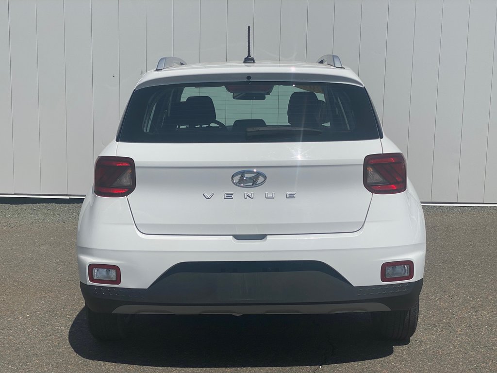 Hyundai Venue Preferred | Cam | USB | HtdSeat | Warranty to 2028 2023 à Saint John, Nouveau-Brunswick - 6 - w1024h768px