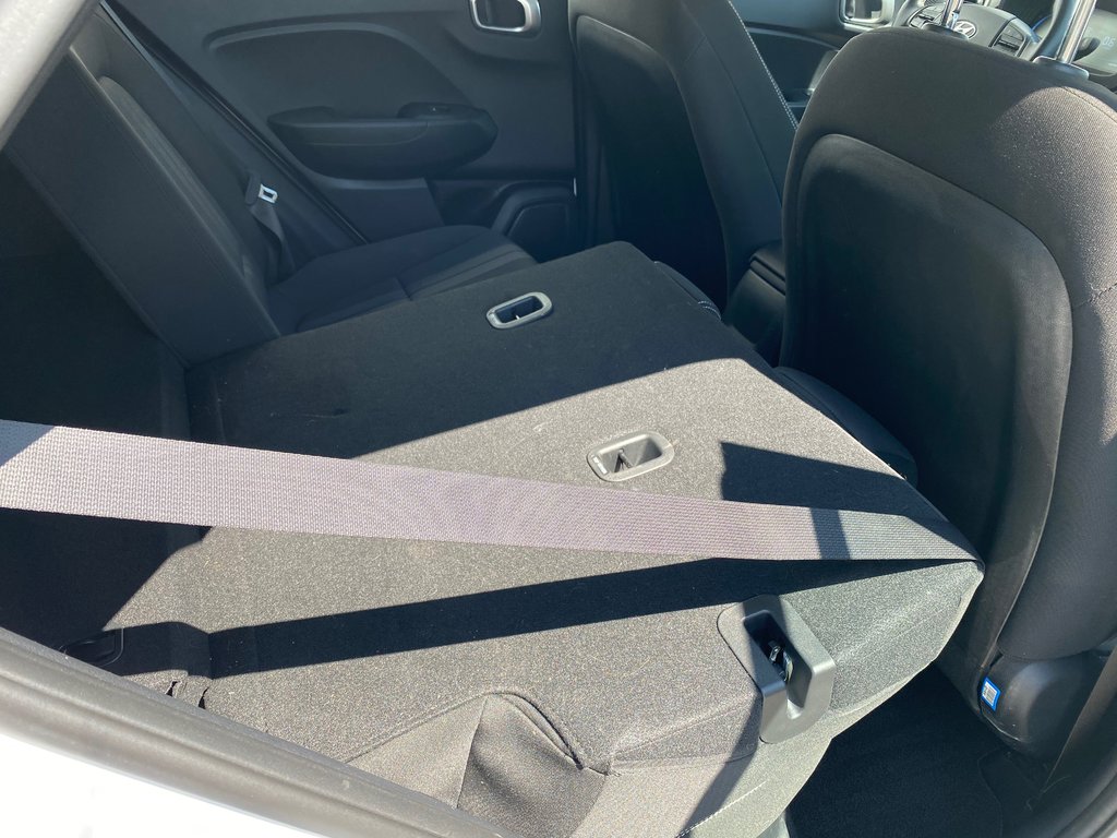 Hyundai Venue Preferred | Cam | USB | HtdSeat | Warranty to 2028 2023 à Saint John, Nouveau-Brunswick - 36 - w1024h768px