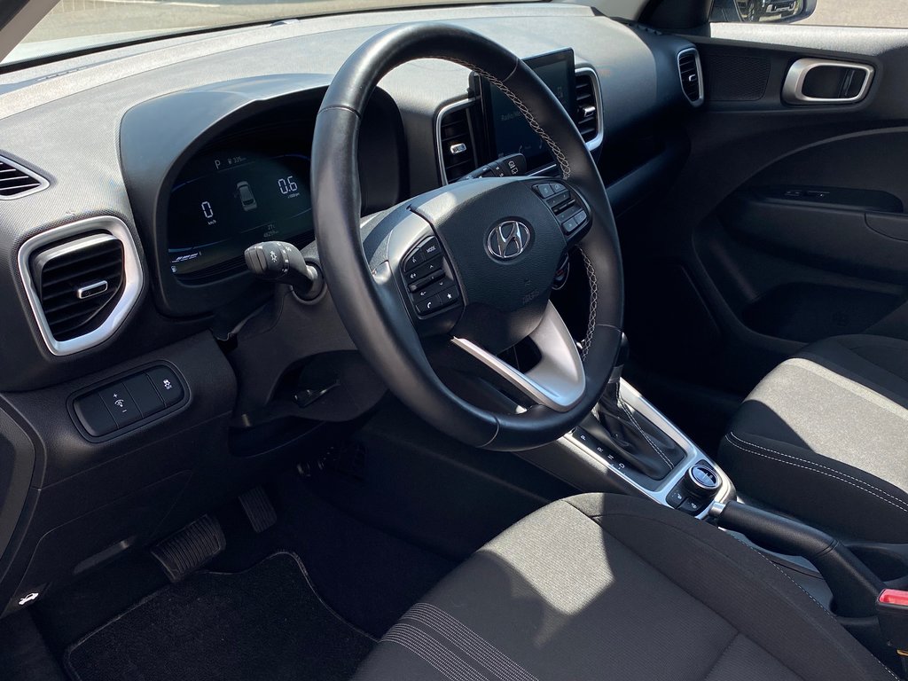 Hyundai Venue Preferred | Cam | USB | HtdSeat | Warranty to 2028 2023 à Saint John, Nouveau-Brunswick - 11 - w1024h768px