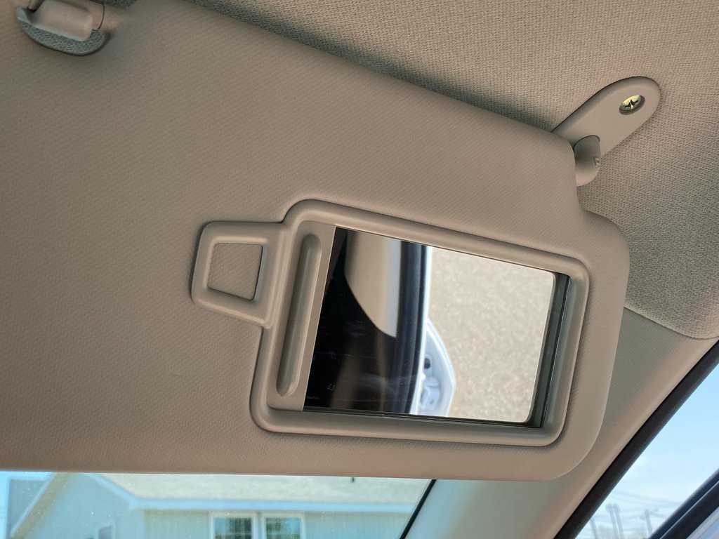 Hyundai Venue Preferred | Cam | USB | HtdSeat | Warranty to 2028 2023 à Saint John, Nouveau-Brunswick - 31 - w1024h768px