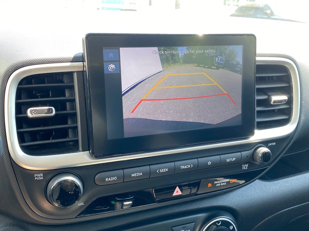Hyundai Venue Preferred | Cam | USB | HtdSeat | Warranty to 2028 2023 à Saint John, Nouveau-Brunswick - 20 - w1024h768px