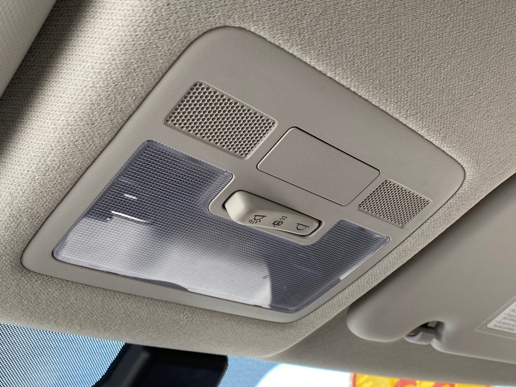 Hyundai Venue Preferred | Cam | USB | HtdSeat | Warranty to 2028 2023 à Saint John, Nouveau-Brunswick - 27 - w1024h768px