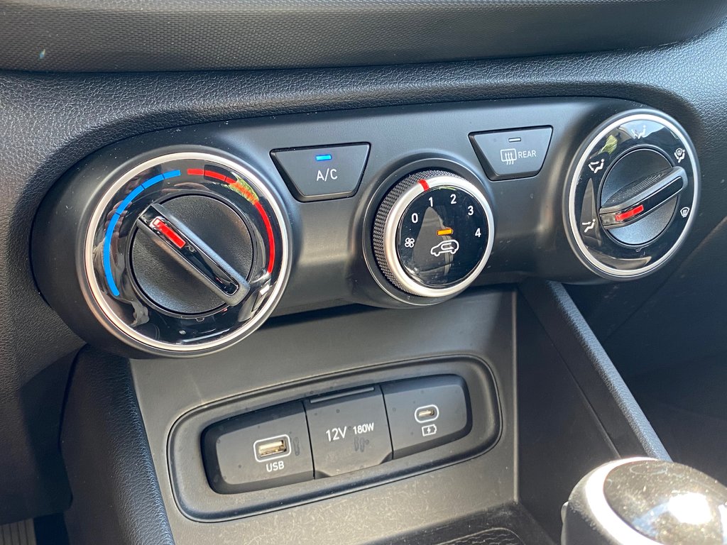 Hyundai Venue Preferred | Cam | USB | HtdSeat | Warranty to 2028 2023 à Saint John, Nouveau-Brunswick - 22 - w1024h768px
