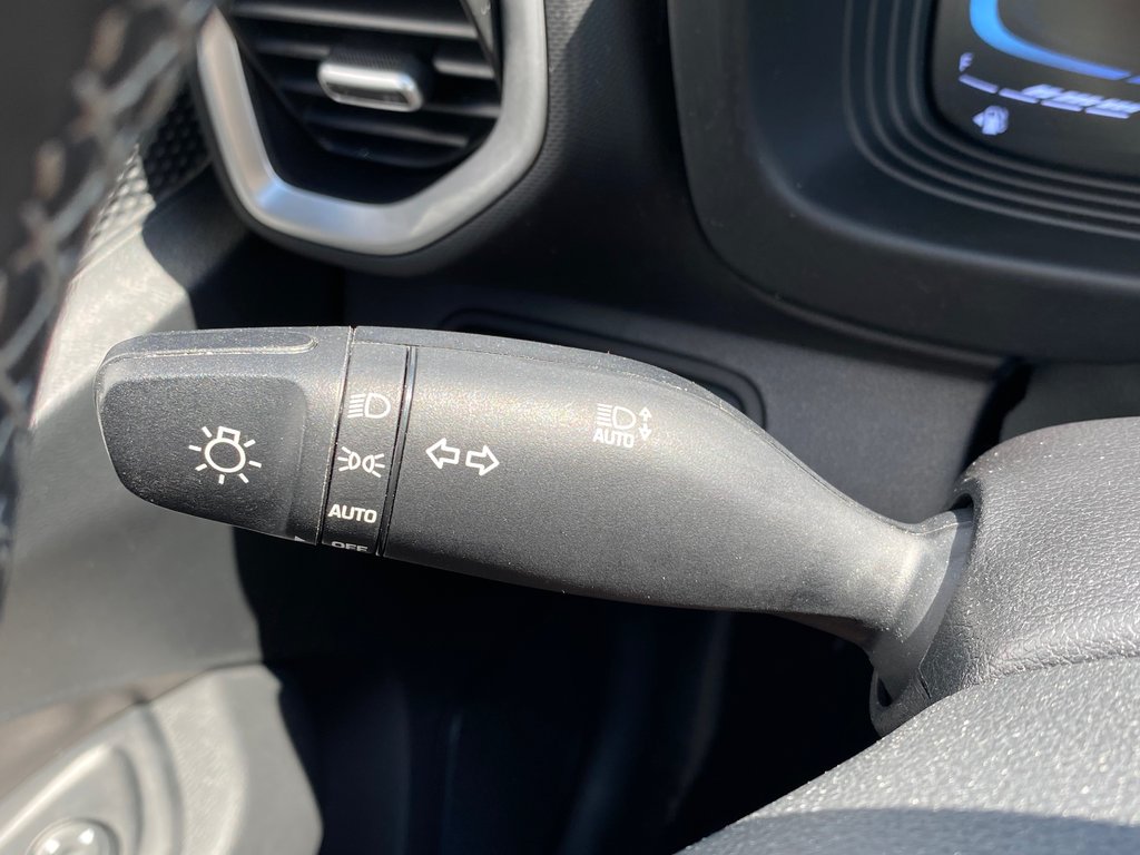 Hyundai Venue Preferred | Cam | USB | HtdSeat | Warranty to 2028 2023 à Saint John, Nouveau-Brunswick - 15 - w1024h768px