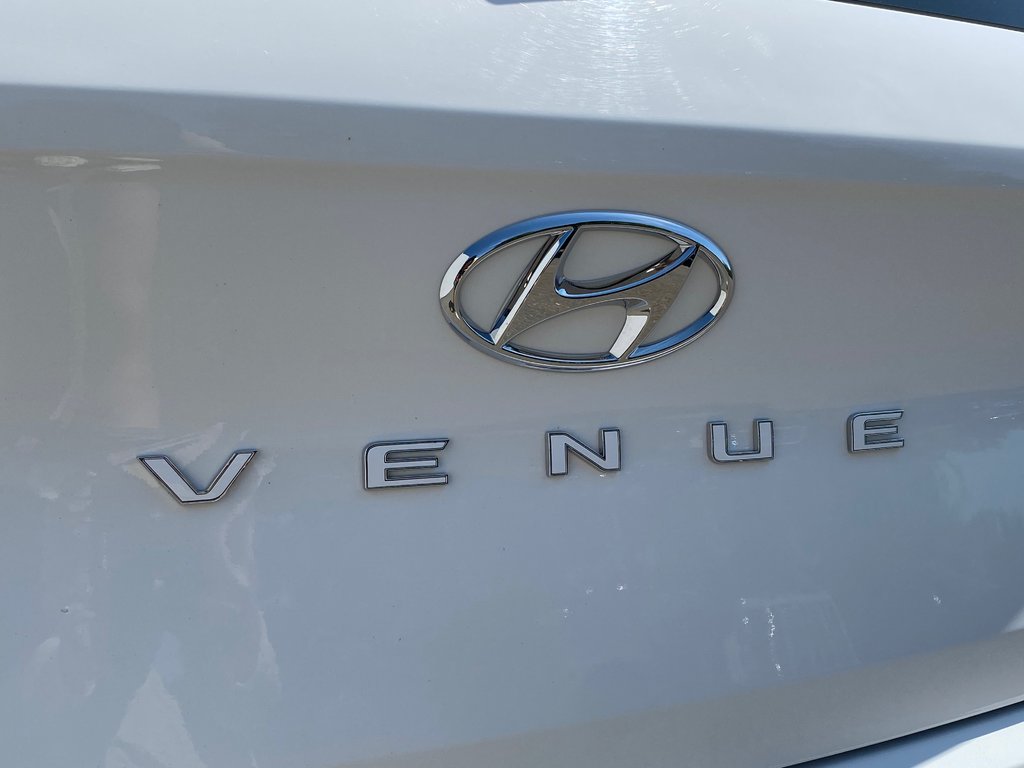Hyundai Venue Preferred | Cam | USB | HtdSeat | Warranty to 2028 2023 à Saint John, Nouveau-Brunswick - 41 - w1024h768px