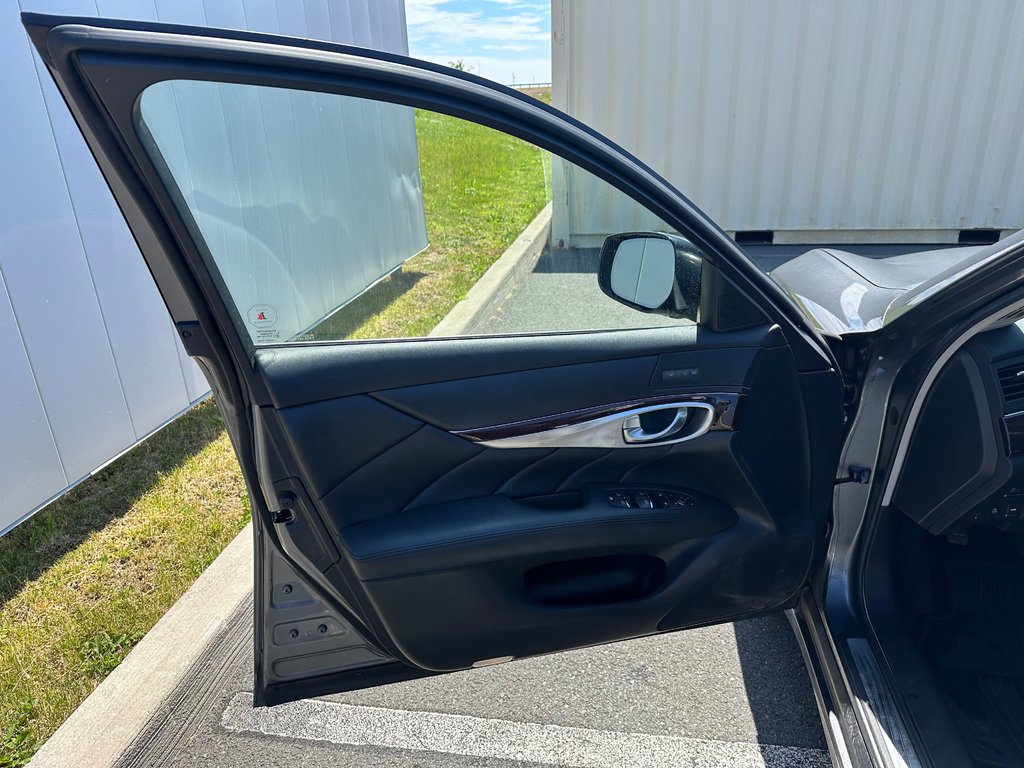 Infiniti Q70 Premium | Leather | MoonRoof | Nav | Cam | USB 2017 à Saint John, Nouveau-Brunswick - 11 - w1024h768px