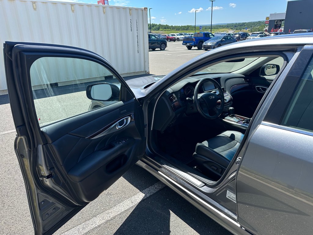 Infiniti Q70 Premium | Leather | MoonRoof | Nav | Cam | USB 2017 à Saint John, Nouveau-Brunswick - 9 - w1024h768px