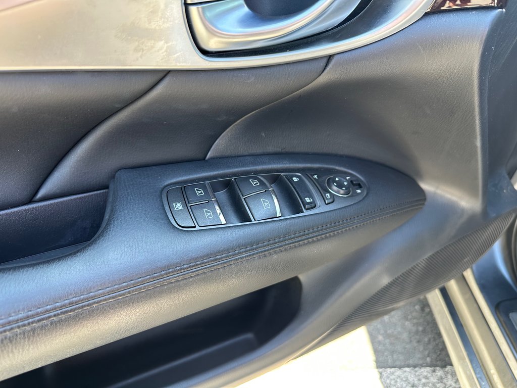 Infiniti Q70 Premium | Leather | MoonRoof | Nav | Cam | USB 2017 à Saint John, Nouveau-Brunswick - 13 - w1024h768px
