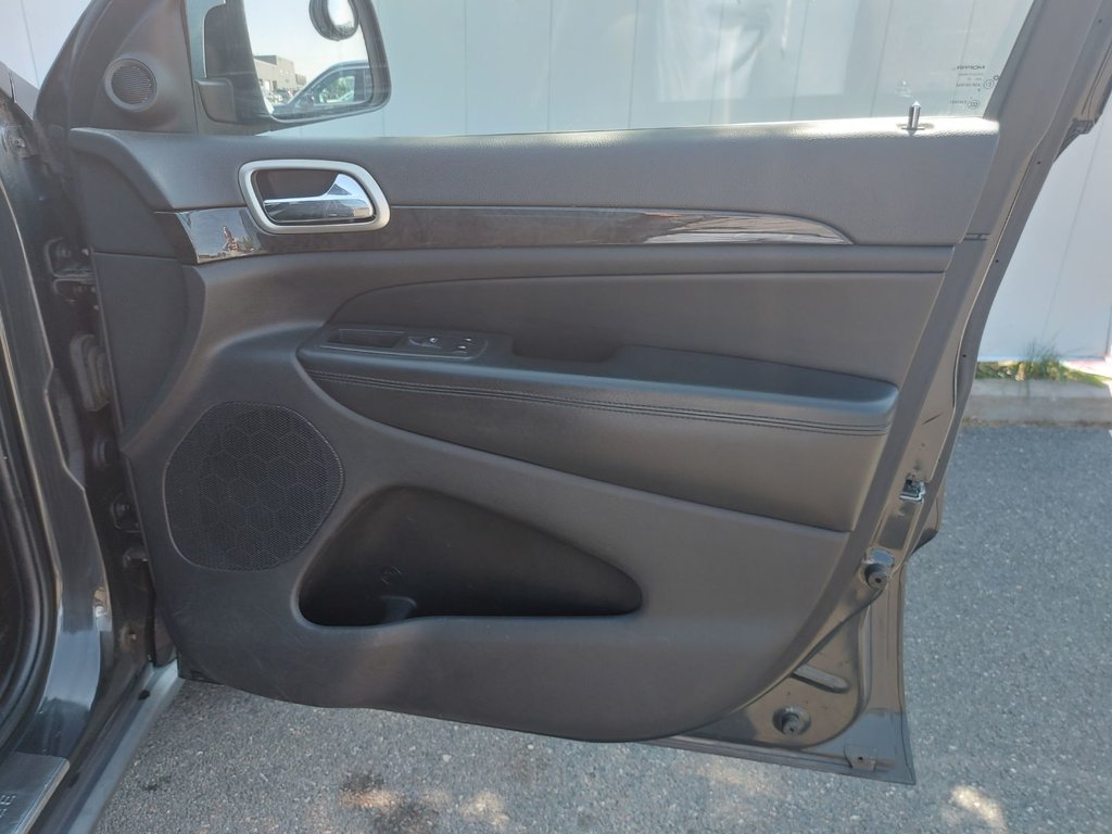 2011 Jeep Grand Cherokee Laredo | Leather | Roof | Keyless | Bluetooth in Saint John, New Brunswick - 56 - w1024h768px