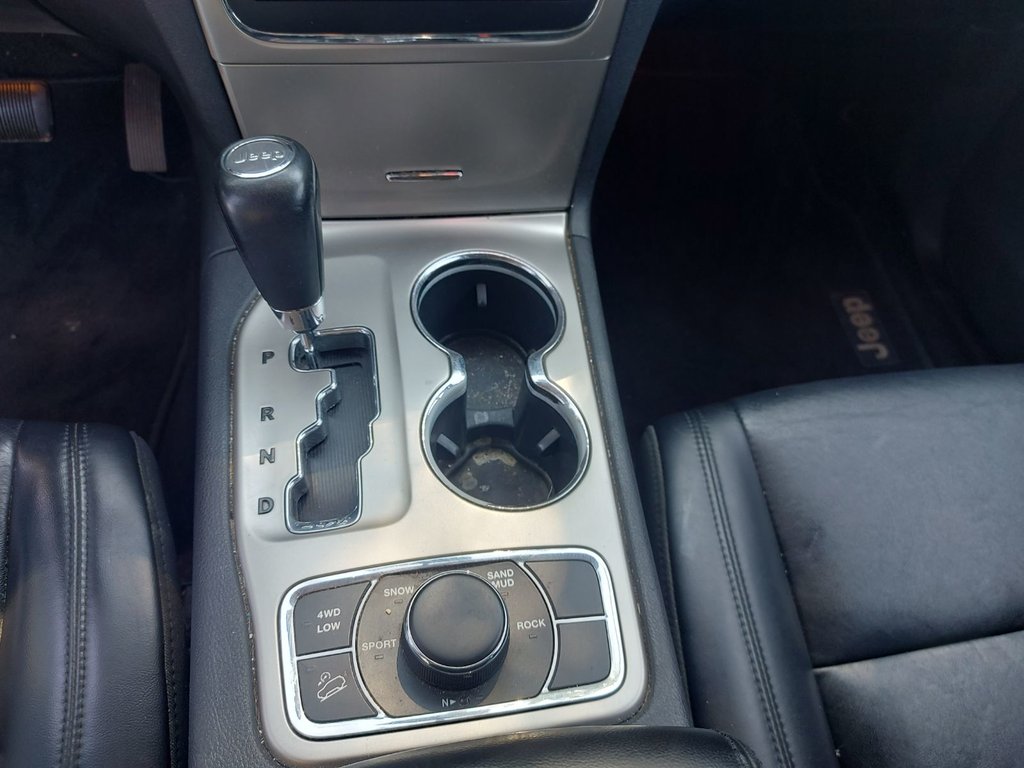 2011 Jeep Grand Cherokee Laredo | Leather | Roof | Keyless | Bluetooth in Saint John, New Brunswick - 21 - w1024h768px