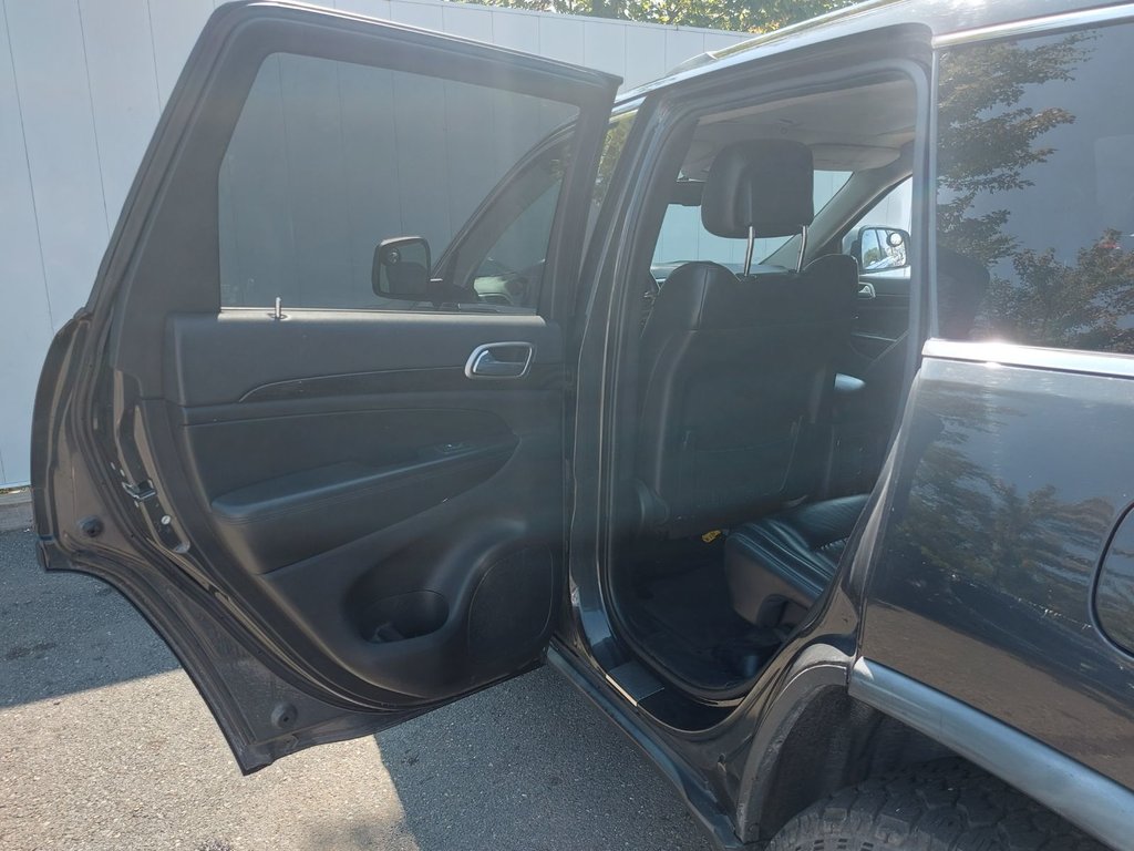 2011 Jeep Grand Cherokee Laredo | Leather | Roof | Keyless | Bluetooth in Saint John, New Brunswick - 38 - w1024h768px