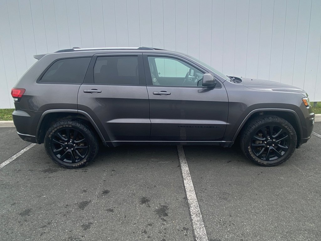 2019 Jeep Grand Cherokee in Antigonish, Nova Scotia - 2 - w1024h768px