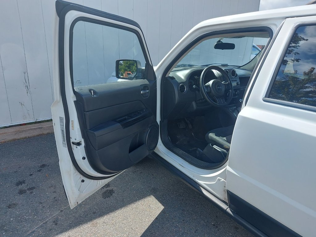 2015 Jeep Patriot in Antigonish, Nova Scotia - 15 - w1024h768px