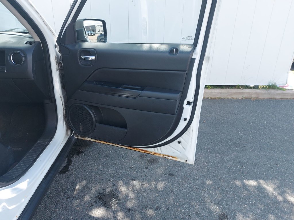 2015 Jeep Patriot in Antigonish, Nova Scotia - 51 - w1024h768px