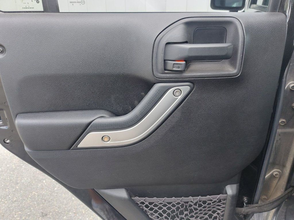 2013 Jeep Wrangler Unlimited in Antigonish, Nova Scotia - 45 - w1024h768px