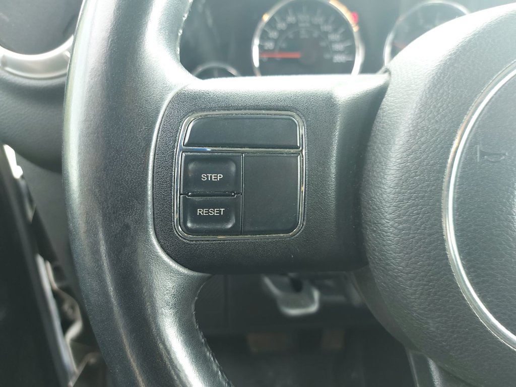 2013 Jeep Wrangler Unlimited in Antigonish, Nova Scotia - 12 - w1024h768px