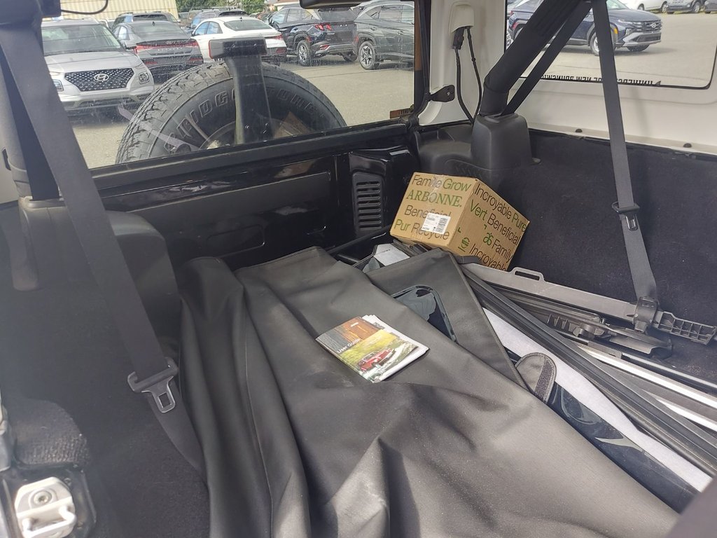 2013 Jeep Wrangler Unlimited in Antigonish, Nova Scotia - 49 - w1024h768px