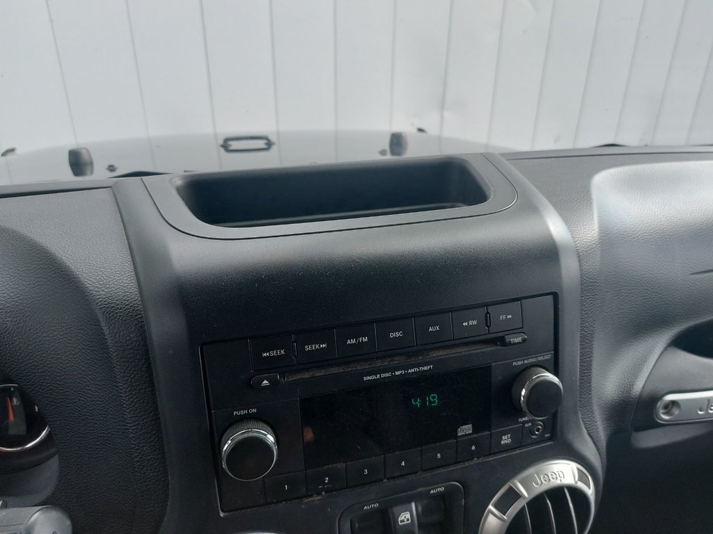 2013 Jeep Wrangler Unlimited in Antigonish, Nova Scotia - 15 - w1024h768px