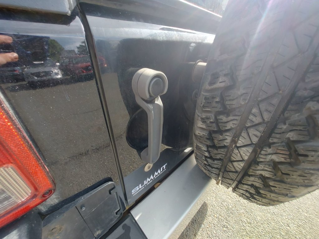 2013 Jeep Wrangler Unlimited in Antigonish, Nova Scotia - 76 - w1024h768px