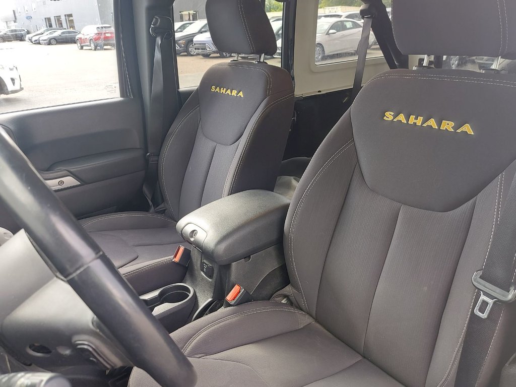 2013 Jeep Wrangler Unlimited in Antigonish, Nova Scotia - 37 - w1024h768px