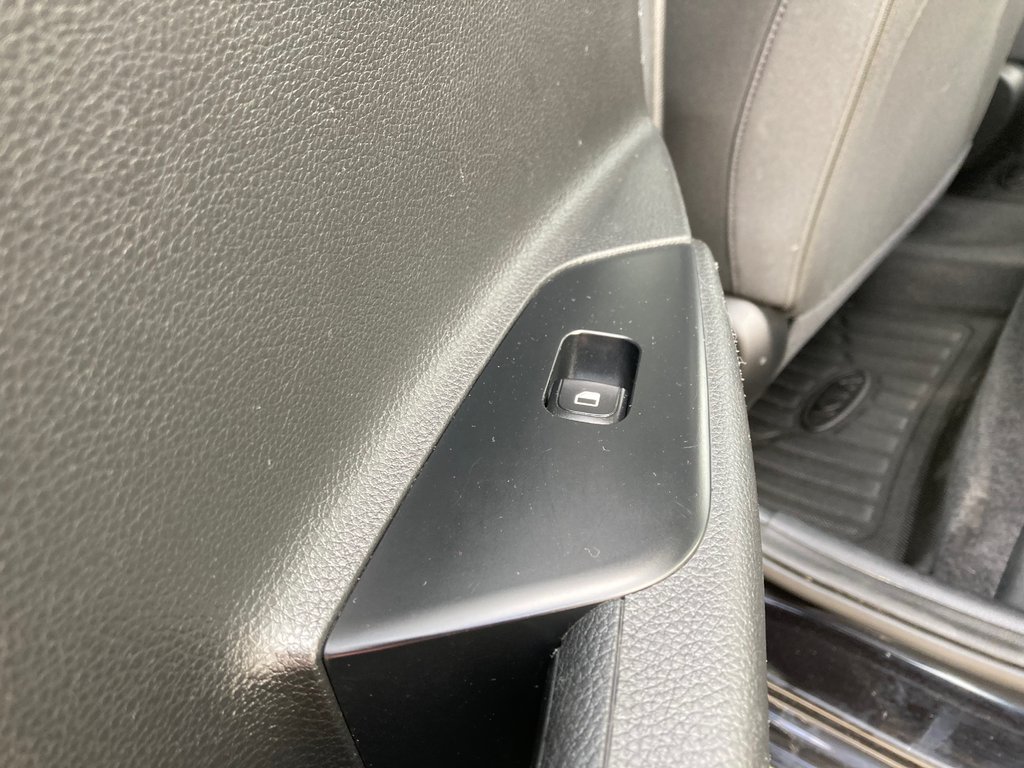 2018 Kia Rio EX | SunRoof | Cam | USB | HtdWheel in Saint John, New Brunswick - 33 - w1024h768px