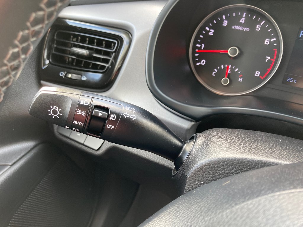 2018 Kia Rio EX | SunRoof | Cam | USB | HtdWheel in Saint John, New Brunswick - 15 - w1024h768px