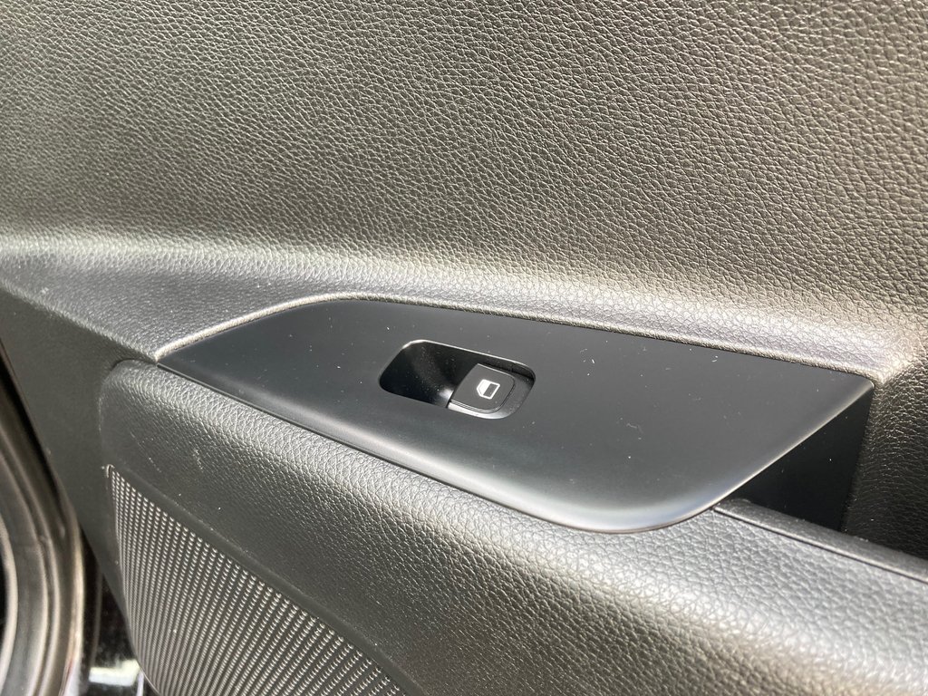 2018 Kia Rio EX | SunRoof | Cam | USB | HtdWheel in Saint John, New Brunswick - 41 - w1024h768px