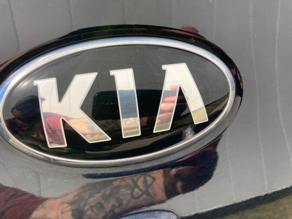 2018 Kia Rio EX | SunRoof | Cam | USB | HtdWheel in Saint John, New Brunswick - 38 - w1024h768px