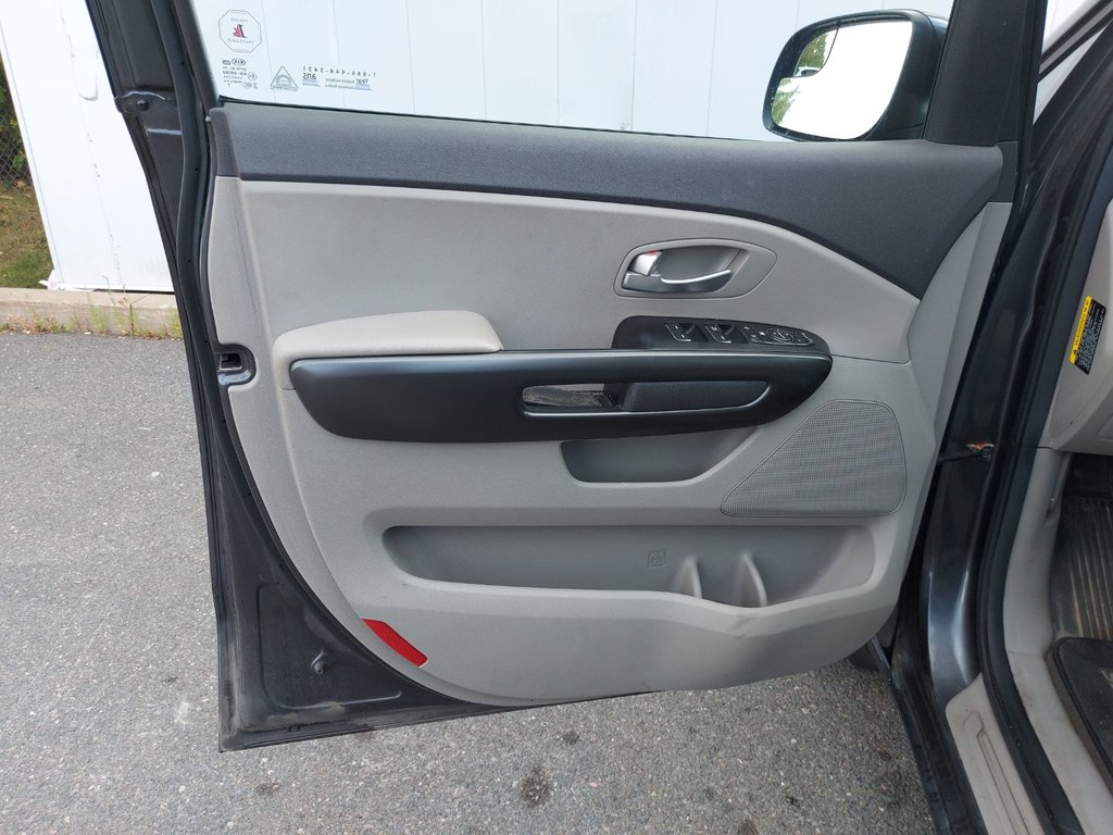 2017 Kia Sedona LX | HtdSeats | Cam | Bluetooth | Aux | USB in Saint John, New Brunswick - 36 - w1024h768px