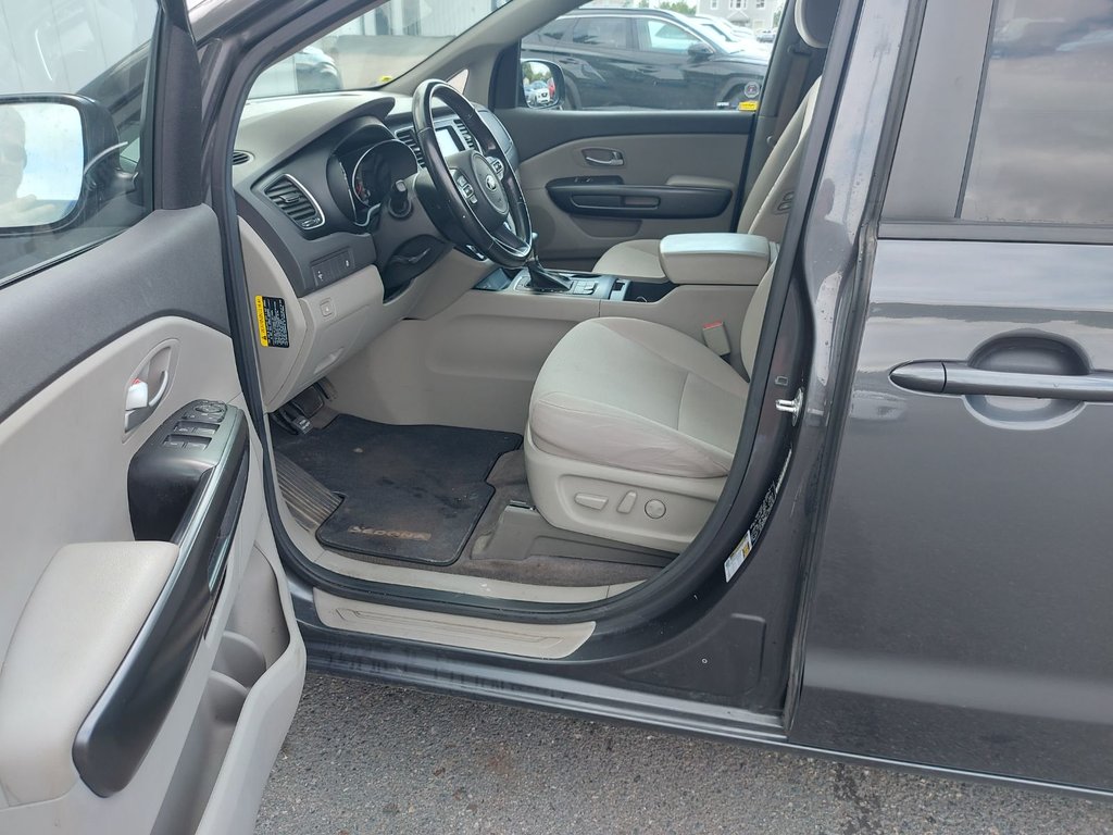 2017 Kia Sedona LX | HtdSeats | Cam | Bluetooth | Aux | USB in Saint John, New Brunswick - 32 - w1024h768px