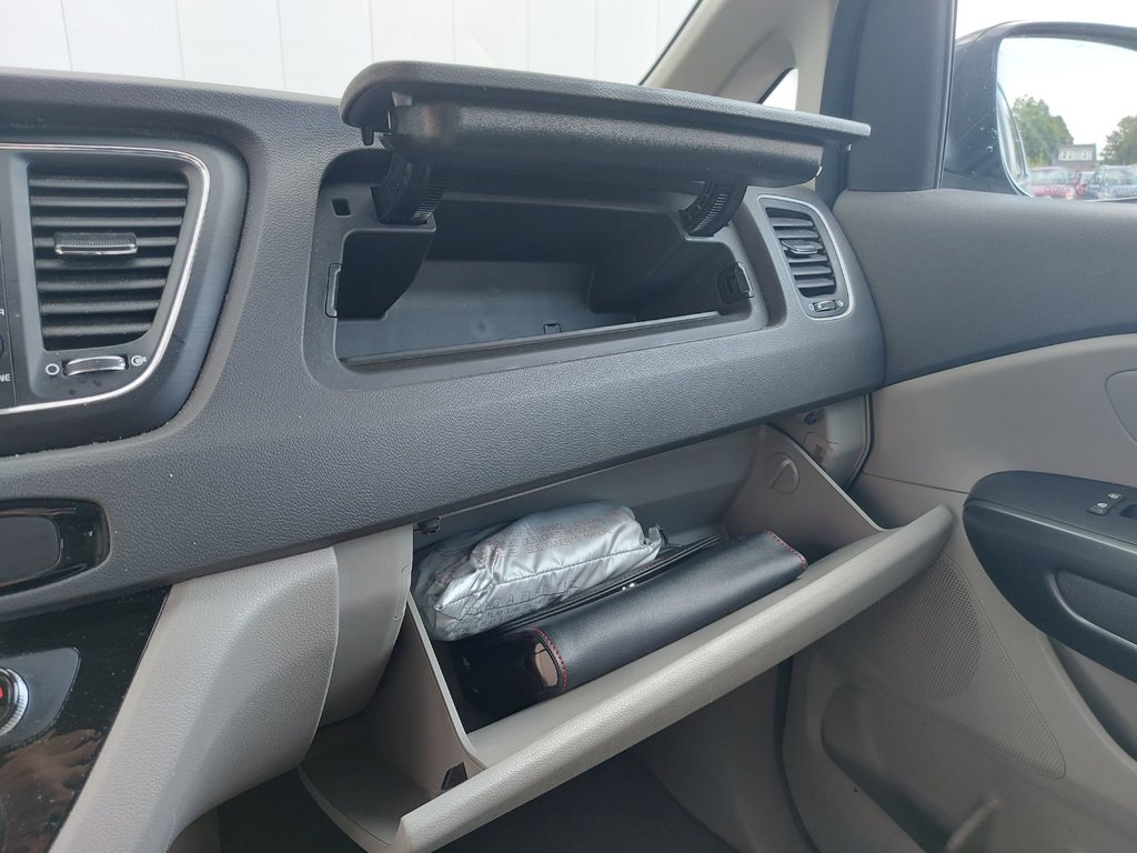 2017 Kia Sedona LX | HtdSeats | Cam | Bluetooth | Aux | USB in Saint John, New Brunswick - 28 - w1024h768px