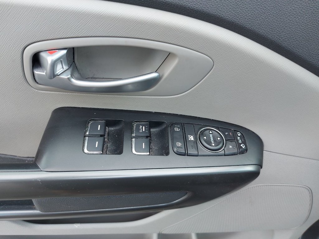 2017 Kia Sedona LX | HtdSeats | Cam | Bluetooth | Aux | USB in Saint John, New Brunswick - 35 - w1024h768px