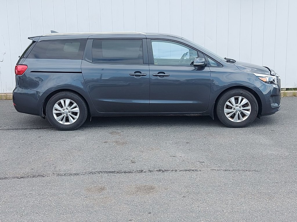 2017 Kia Sedona LX | HtdSeats | Cam | Bluetooth | Aux | USB in Saint John, New Brunswick - 2 - w1024h768px