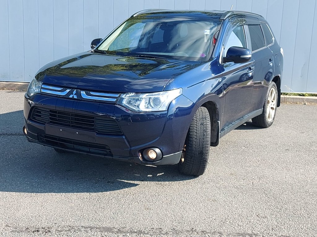 2014 Mitsubishi Outlander in Antigonish, Nova Scotia - 7 - w1024h768px