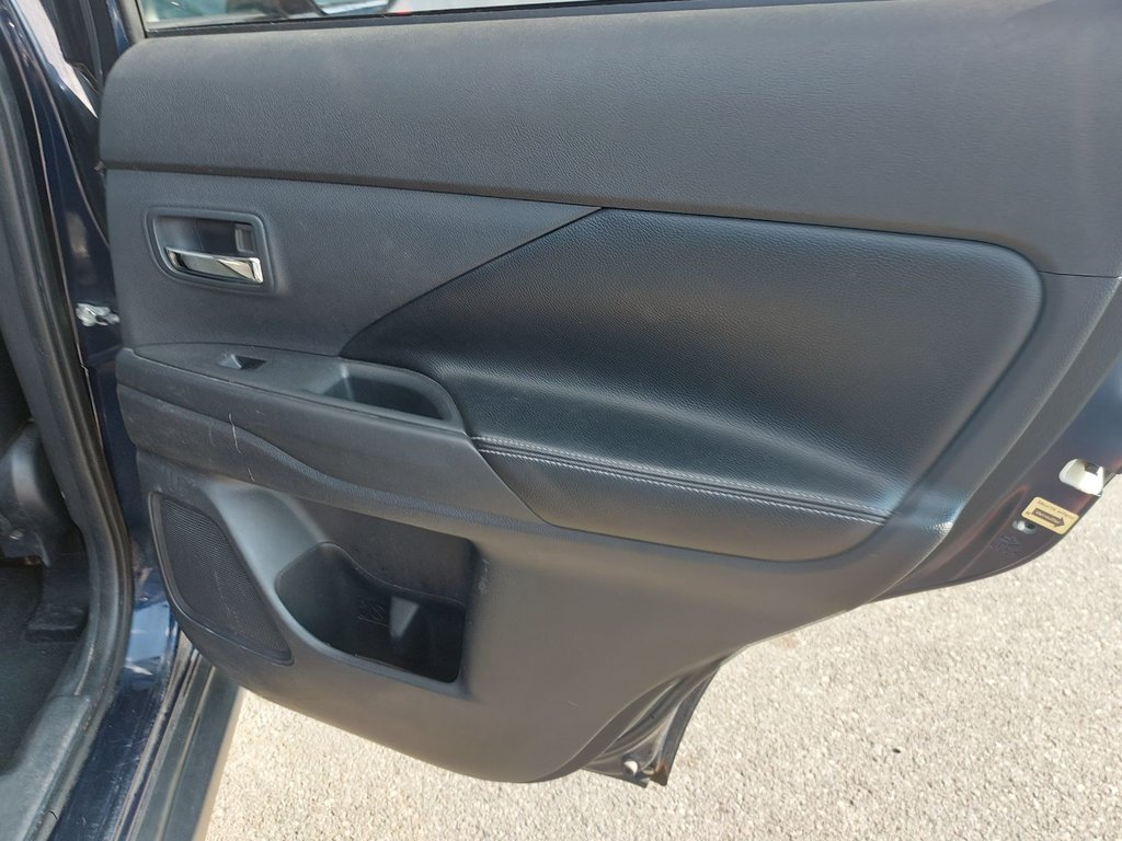 2014 Mitsubishi Outlander in Antigonish, Nova Scotia - 46 - w1024h768px