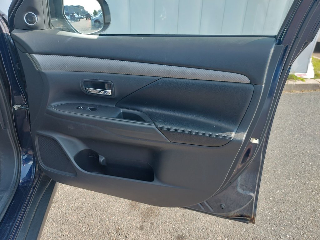 2014 Mitsubishi Outlander in Antigonish, Nova Scotia - 52 - w1024h768px
