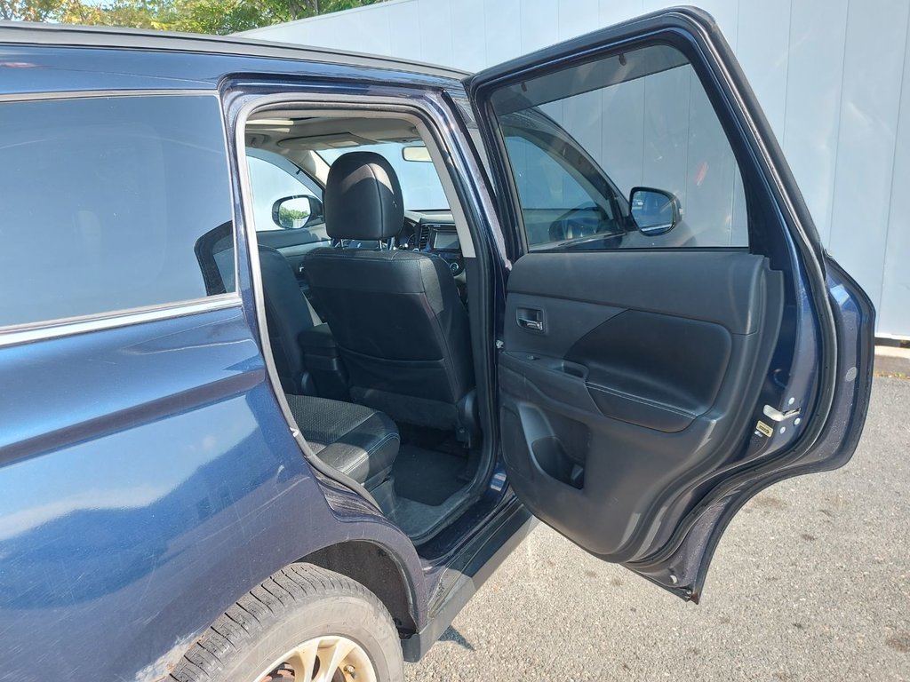 2014 Mitsubishi Outlander in Antigonish, Nova Scotia - 41 - w1024h768px